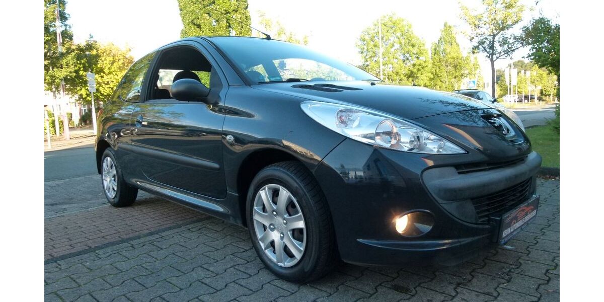 Peugeot 206 167.153 km 2.399 &euro; Oberhausen 46047