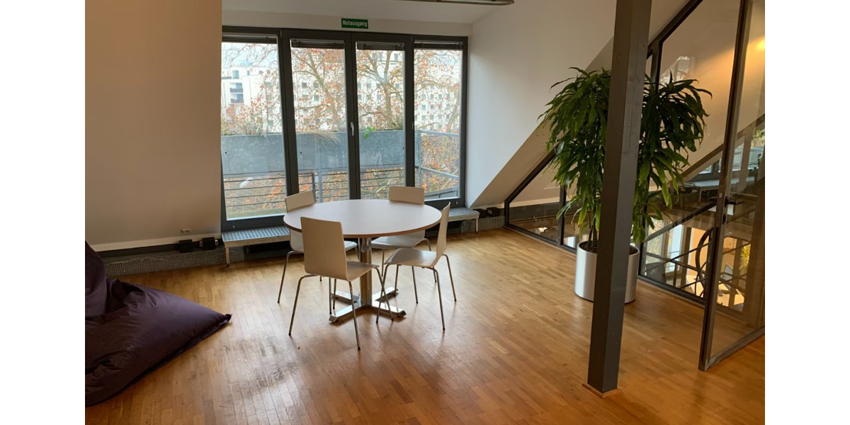 Loftartige Bürofläche in perfekter Lage D-Wehrhahn aufteilbar zimmer