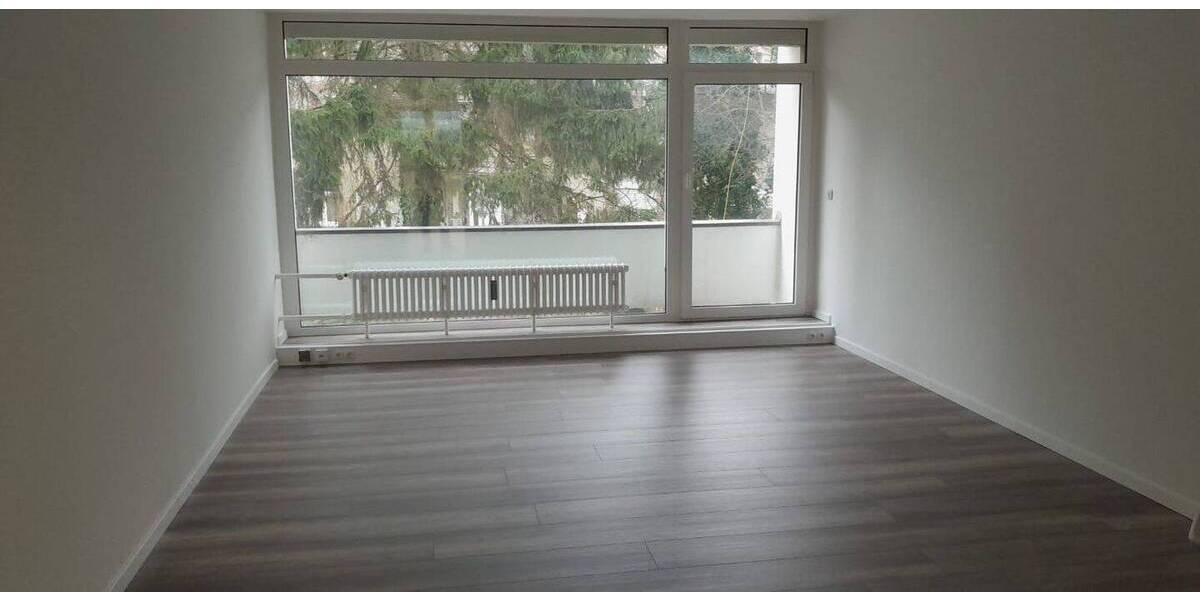 Sehr funktionale Büro- Praxis oder Galeriefläche in gutsichtbarer und frequentierter Lage 5 zimmer