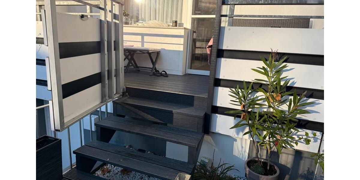 Modernisierte 3-Zimmer-Wohnung mit 2 Gartenflächen & hwt. Aust. 3 zimmer