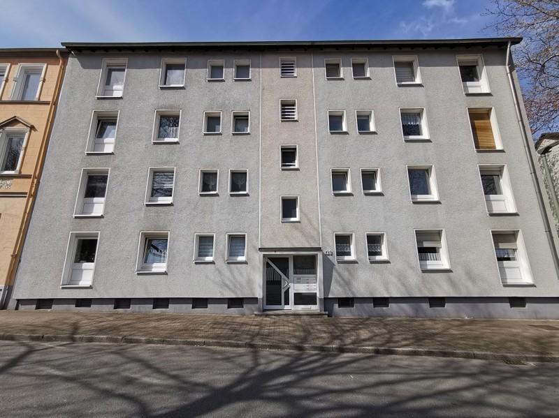 Helle 3 Zimmerwohnung mit Balkon im Hochparterre