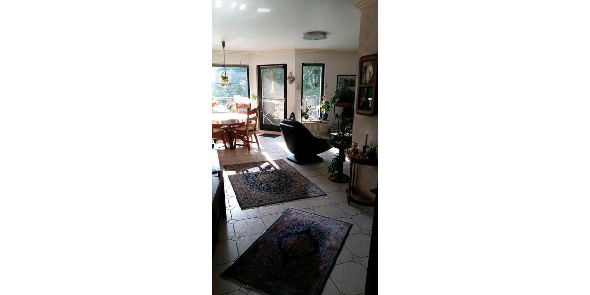 Eigentumswohnung ca. 99 qm, 4 Zimmer, 2 Bäder, Garage, Balkon 4 zimmer