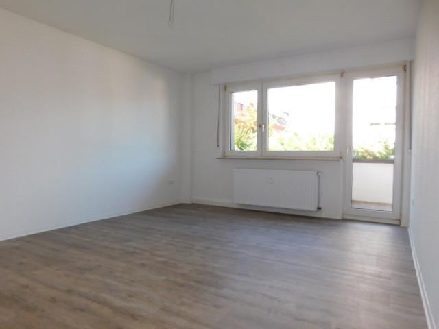 Etagenwohnung Krefeld Gellep-Stratum - 3 Zimmer, 72 m&sup2;, 847&euro; | Angebot:25823144
