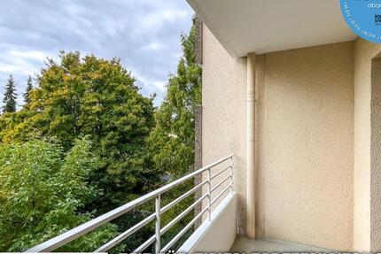 Frisch sanierte 1,5 -Zimmer-Wohnung, Balkon mit Blick ins Grüne! 1 zimmer