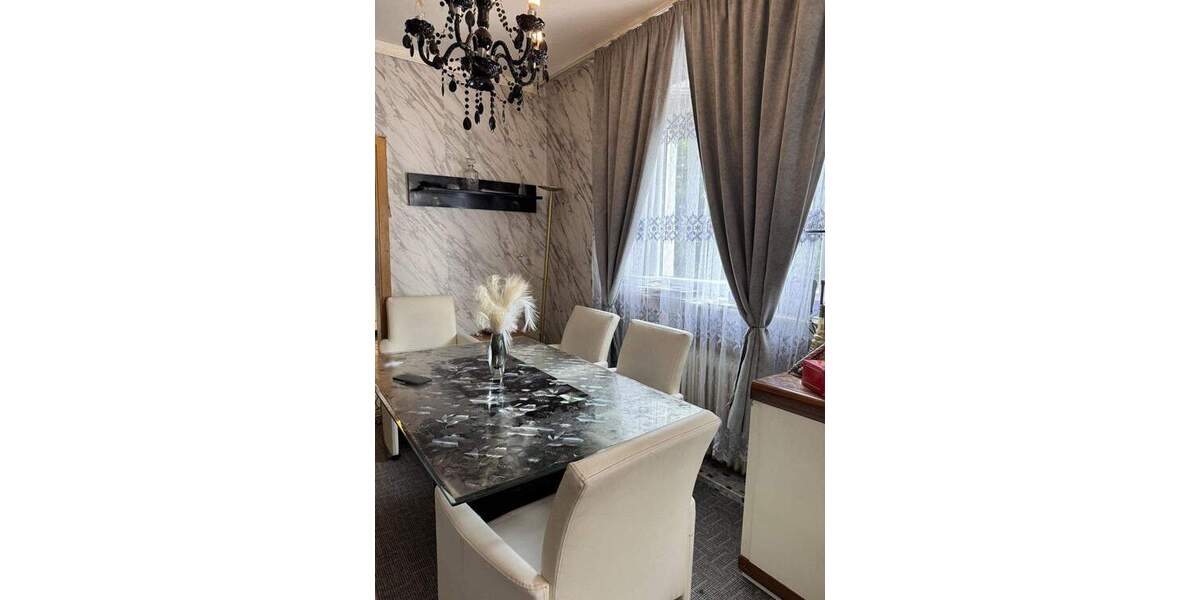 2 Eigentumswohnungen mit Garagen und Garten 5 zimmer