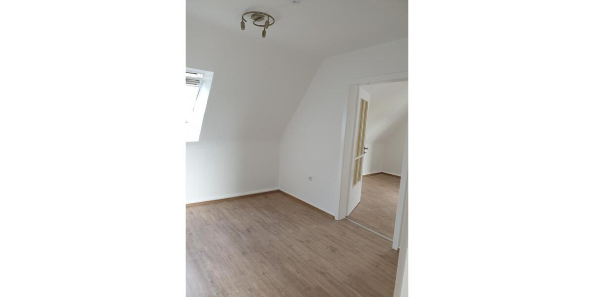 Dachgeschoßwohnung Recklinghausen Grullbad - 3 Zimmer, 55 m&sup2;, 430&euro; | Angebot:25378654