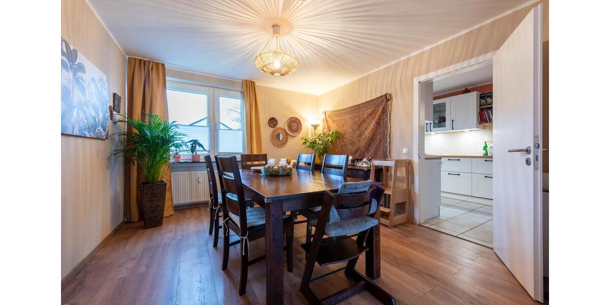 Wohnen nahe Baldeneysee: Großzügige 5-Zimmer-Wohnung mit Balkon 5 zimmer