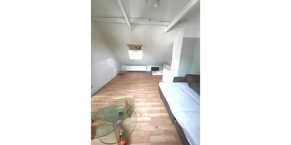Dachgeschoßwohnung Oberhausen Osterfeld - 1 Zimmer, 40 m&sup2;, 360&euro; | Angebot:26310872