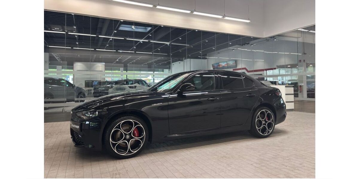 Alfa Romeo Giulia 14.010 km 36.880 &euro; Oberhausen 46049