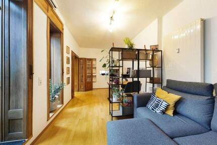 Sanierte Stadtwohnung mit Parkett, Einbauküche, großzügiger Terrasse und Glasfaser 4 zimmer