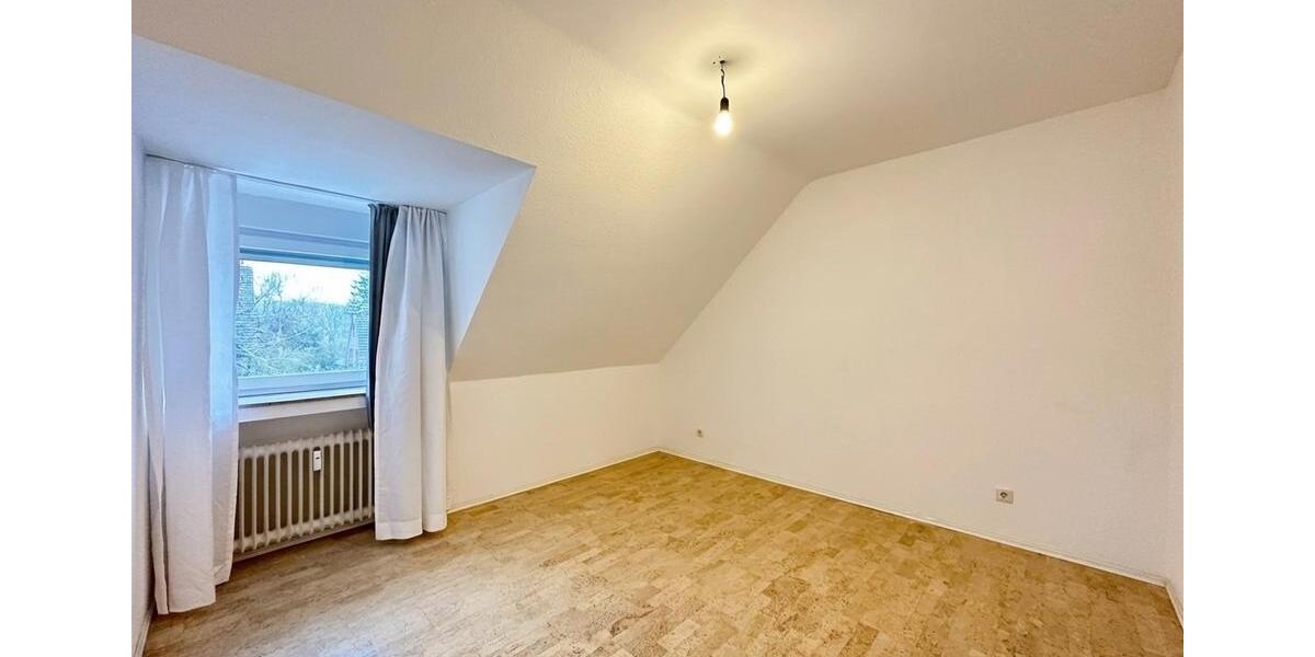 Dachgeschoßwohnung Krefeld Hülser Berg - 3 Zimmer, 57 m&sup2;, 695&euro; | Angebot:26365970