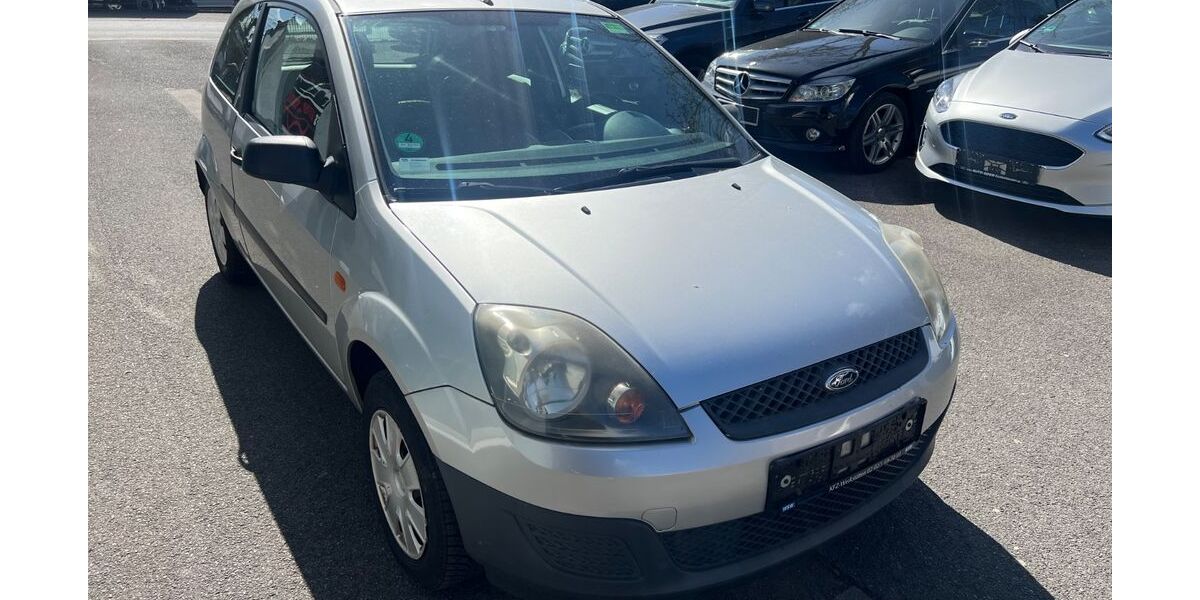 Ford Fiesta 125.000 km 1.699 &euro; Recklinghausen 45663