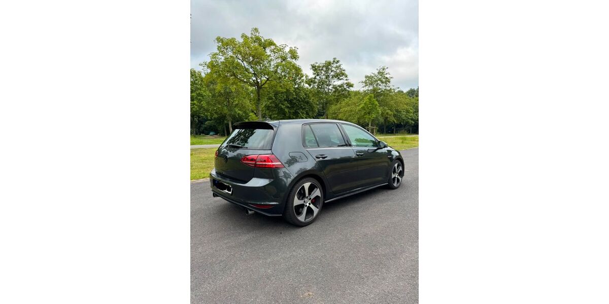 VW Golf 157.000 km 15.700 &euro; Duisburg 47226
