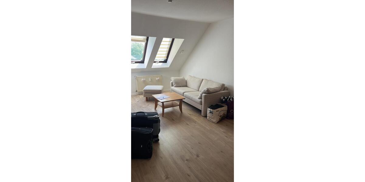 Dachgeschoßwohnung Duisburg Mittelmeiderich - 2 Zimmer, 46 m&sup2;, 707&euro; | Angebot:26395078
