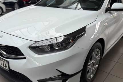 Kia ceed Sportswagon 70.000 km 18.890 &euro; Bottrop 46236