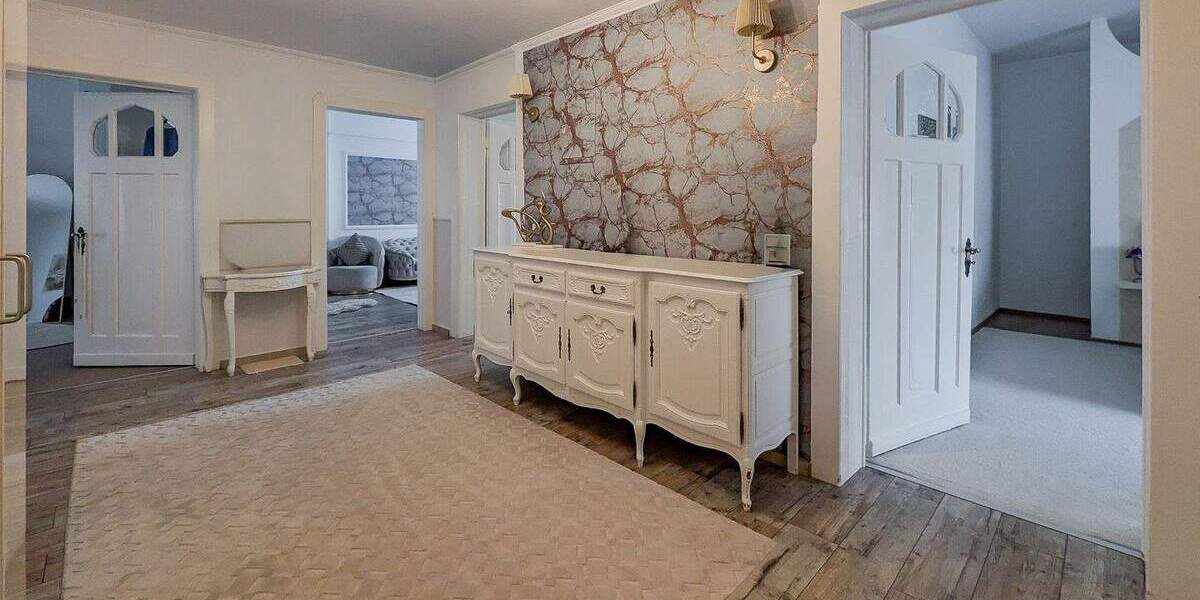 4 Einheiten - 3 Garagen - 1000 m² Grundstück 1 zimmer