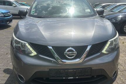 Nissan Qashqai 159.500 km 6.900 &euro; Düsseldorf 40231
