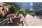 Wohnung im Reihenhausstil mit eigenem Eingang, Garten und Garage