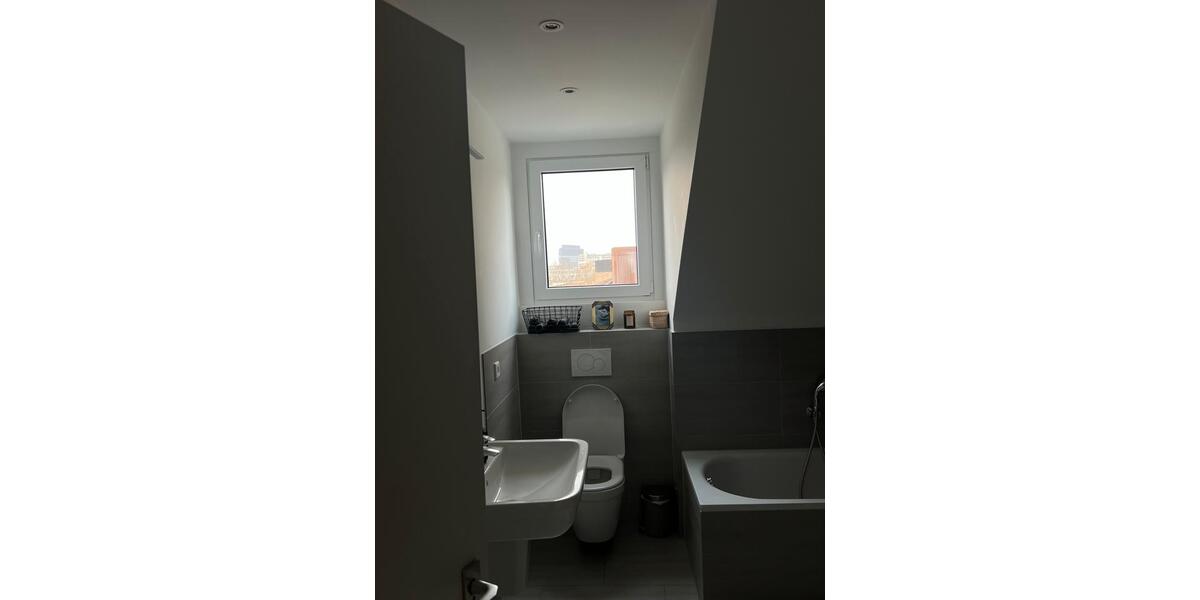 2-Zimmer-Wohnung zur Zwischenmiete in Düsseldorf-GolzheimPempelf 2 zimmer