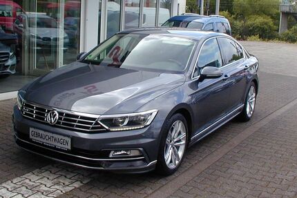 VW Passat 86.500 km 15.940 € Oberhausen 46117