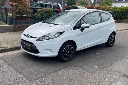 Ford Fiesta 124.800 km 3.650 € Moers 47443