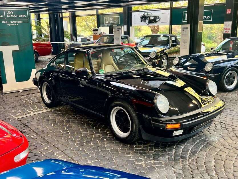 Porsche 911 143.712 km 74.800 € Düsseldorf 40595