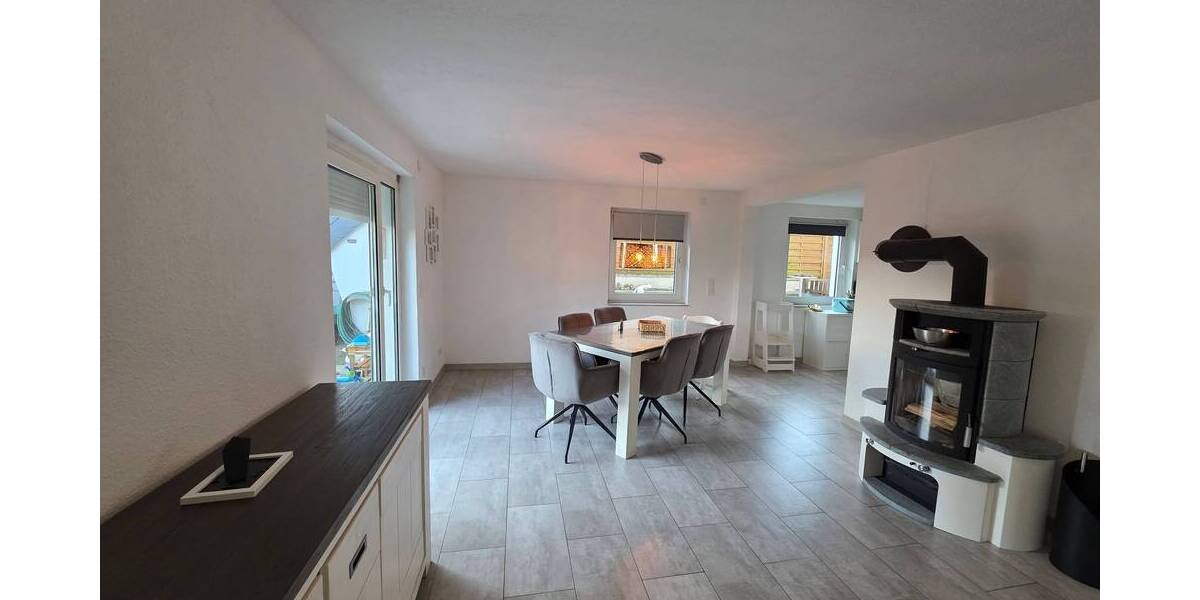 Doppelhaushälfte Velbert Kostenberg - 9 Zimmer, 259 m&sup2;, 650.000&euro; | Angebot:25680192