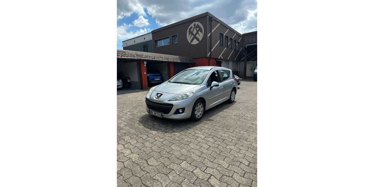 Peugeot 207 80.377 km 3.800 &euro; Duisburg 47167