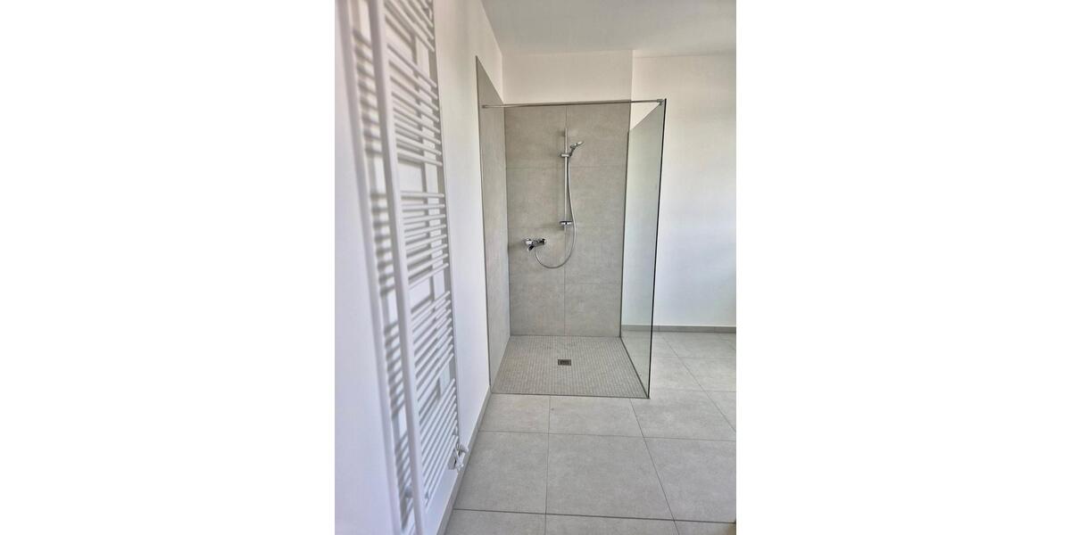 NEUBAU - barrierefreie Penthouse-Wohnung mit traumhafter Terrasse 3 zimmer