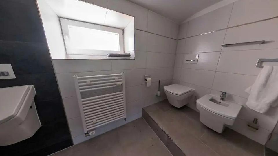 Doppelhaushälfte Bottrop Boy - 3 Zimmer, 94 m&sup2;, 1.450&euro; | Angebot:26283577