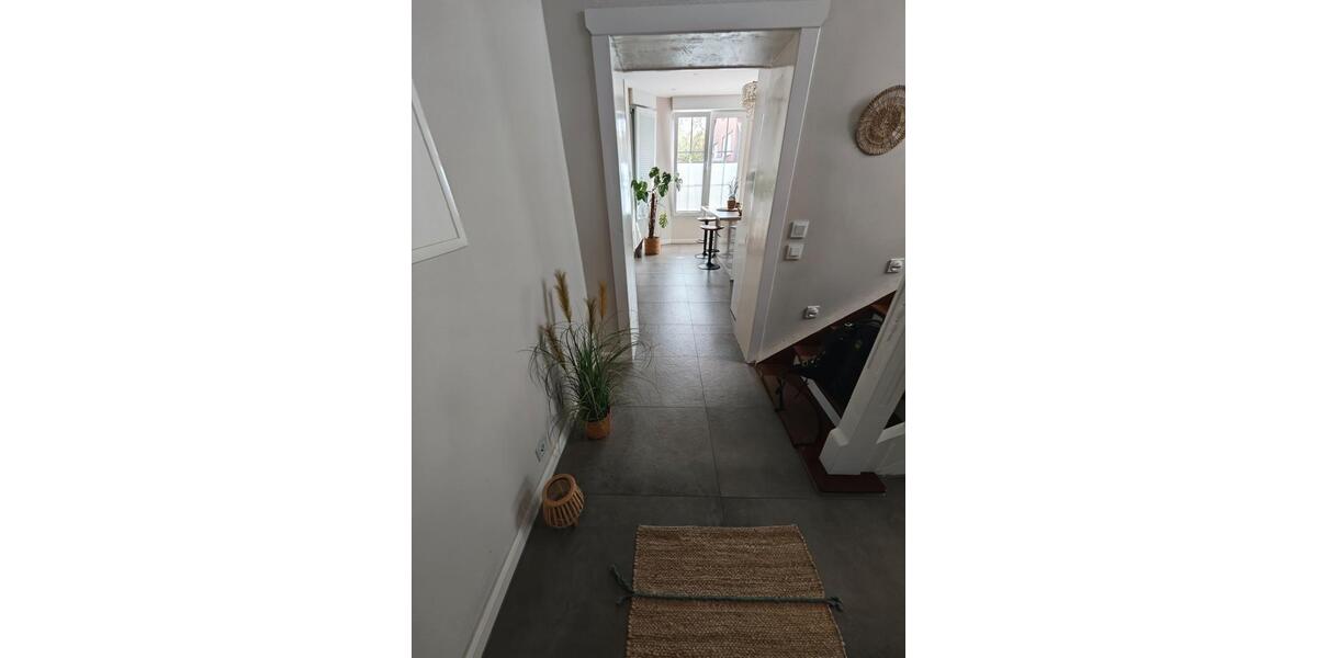 Villa Wesel - 10 Zimmer, 280 m&sup2;, 550.000&euro; | Angebot:26891022