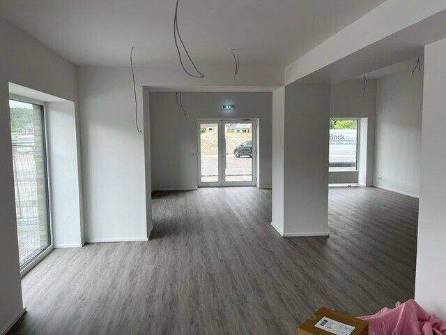 Gewerbeobjekt Alpen - 2 Zimmer, 1.820&euro; | Angebot:26894520