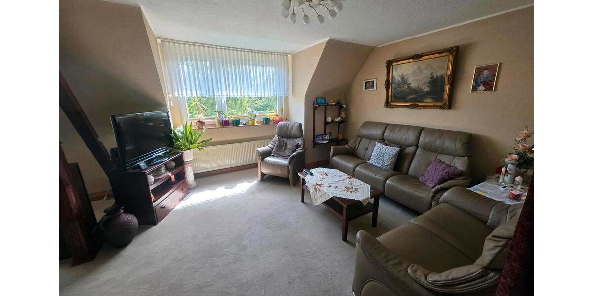 Dachgeschoßwohnung Mülheim an der Ruhr Rechtsruhr-Nord - 5 Zimmer, 105 m&sup2;, 195.000&euro; | Angebot:26990911