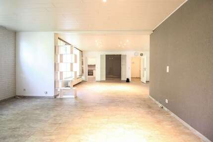 Wohnung Krefeld Gartenstadt - 4 Zimmer, 121 m&sup2;, 315.000&euro; | Angebot:27158542