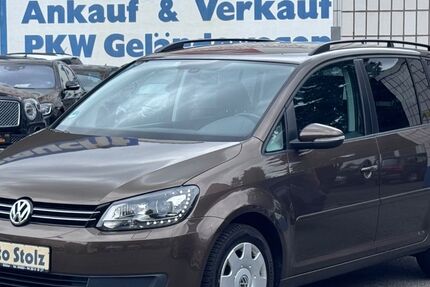 VW Touran 104.303 km 8.900 &euro; Oberhausen 46045