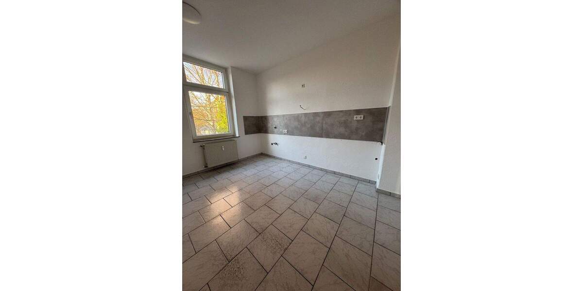 Etagenwohnung Gelsenkirchen Neustadt - 4 Zimmer, 103 m&sup2;, 732&euro; | Angebot:25654246