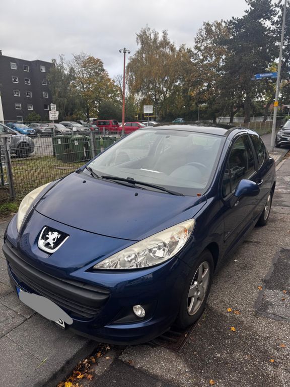 Peugeot 207 148.000 km 2.600 € Oberhausen 46047