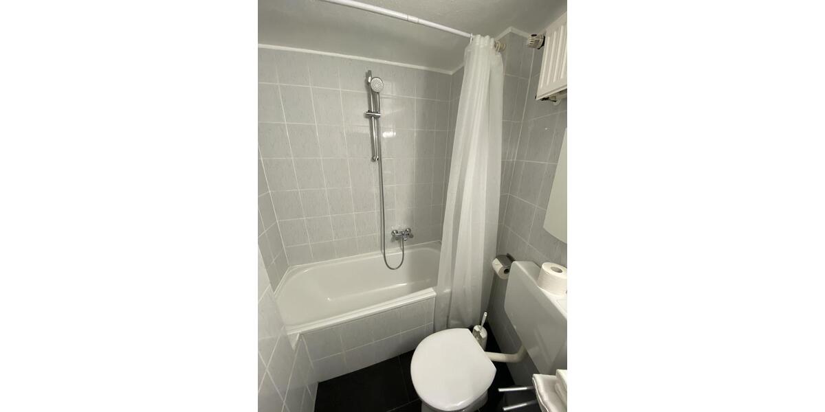 Etagenwohnung Düsseldorf Pempelfort - 1 Zimmer, 27 m&sup2;, 850&euro; | Angebot:25349463