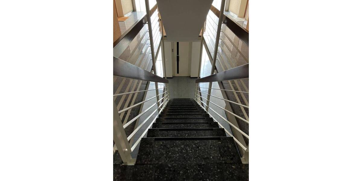 Eigentumswohnung mit grünem Ausblick und Tiefgaragenstellplatz 3 zimmer