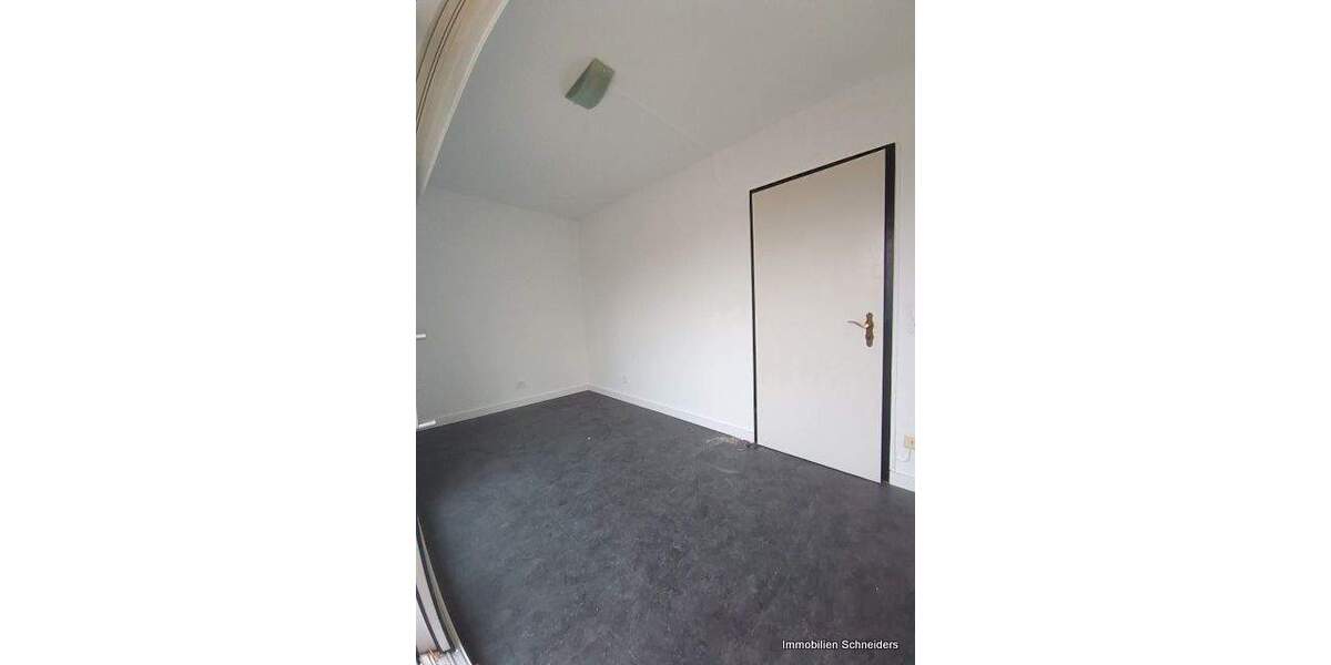 Krefeld-City, Ostwall 71 - 2 Zimmer-Wohnung im 5.OG mit 2 Balkonen und Aufzug für max. 2 Personen zum zeitnahen Einzug !! 2 zimmer