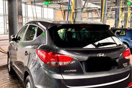 Hyundai ix35 201.000 km 6.900 &euro; Krefeld 47803