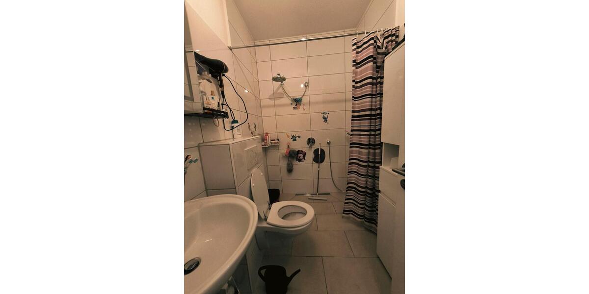 Erdgeschoßwohnung Krefeld - 3 Zimmer, 67 m&sup2;, 180.000&euro; | Angebot:26993471