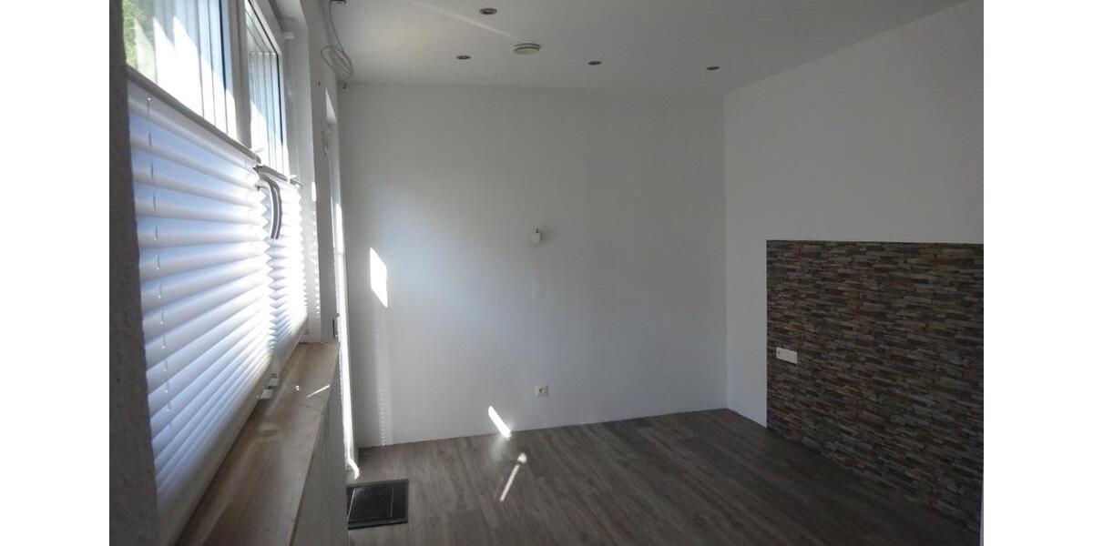 Einfamilienhaus Neukirchen-Vluyn Vluyn - 7 Zimmer, 220 m&sup2;, 599.000&euro; | Angebot:24813142