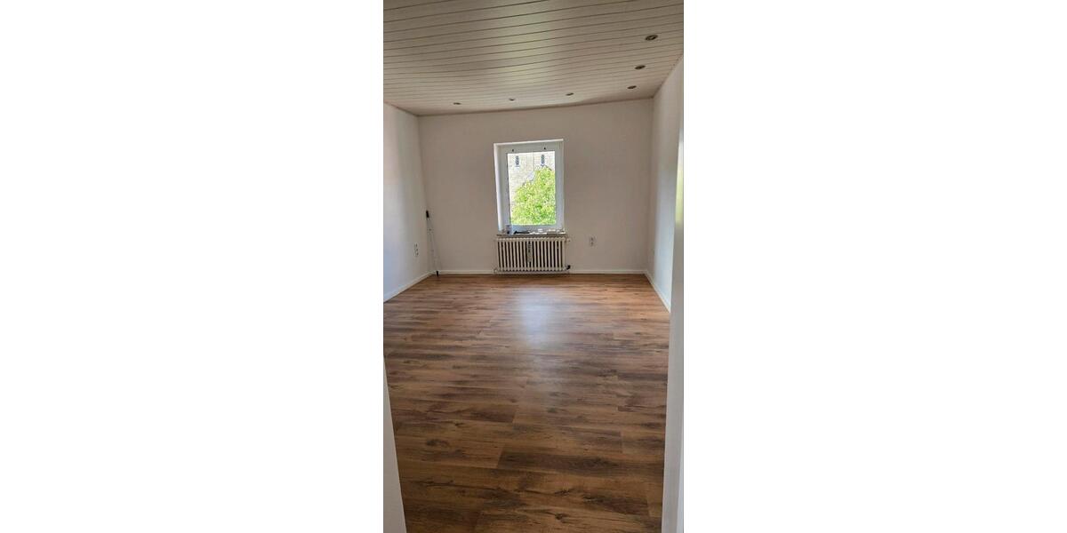 Etagenwohnung Ratingen Tiefenbroich - 4 Zimmer, 80 m&sup2;, 1.300&euro; | Angebot:24757128