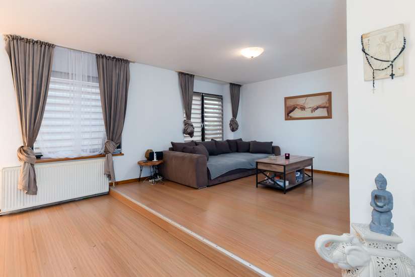 Etagenwohnung Krefeld Benrad - 3 Zimmer, 98 m&sup2;, 159.000&euro; | Angebot:24015583