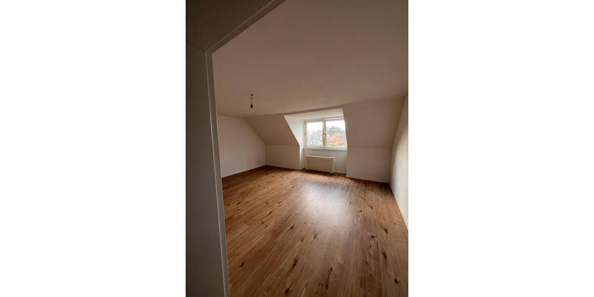 Lichtdurchflutet 2.5 Zimmerwohnung zimmer