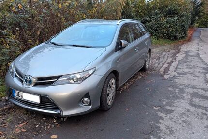 Toyota Auris Touring Sports 188.000 km 8.350 &euro; Wülfrath 42489