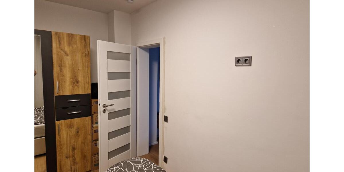 Exclusiv möbilierte Wohnung. Zentrale Lage 3 zimmer