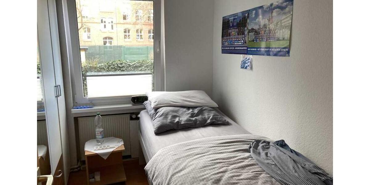 Erdgeschoßwohnung Duisburg Ruhrort - 6 Zimmer, 108 m&sup2;, 140.000&euro; | Angebot:23298929