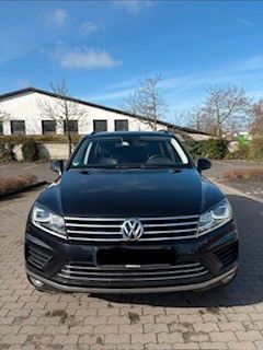 VW Touareg 381.500 km 12.900 &euro; Düsseldorf 40489
